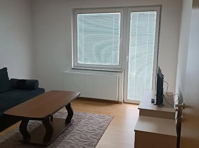 2bdr With Balcony With View- Free Parking